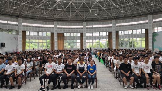 说明:F:\2018年秋\新闻报道\20180909新生安全教育\IMG_20180909_145501.jpg