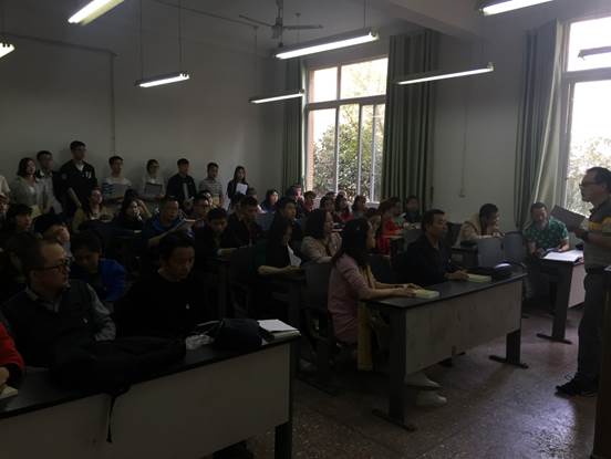说明:F:\2017年秋\新闻报道\20171107电子通信支部会议照片\党总支2.JPG